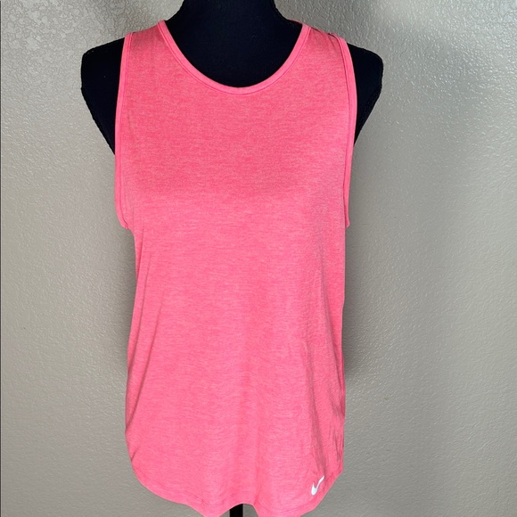 Nike Tops - Nike Women's Athletic Tank Top With A Pink Hue Size Small